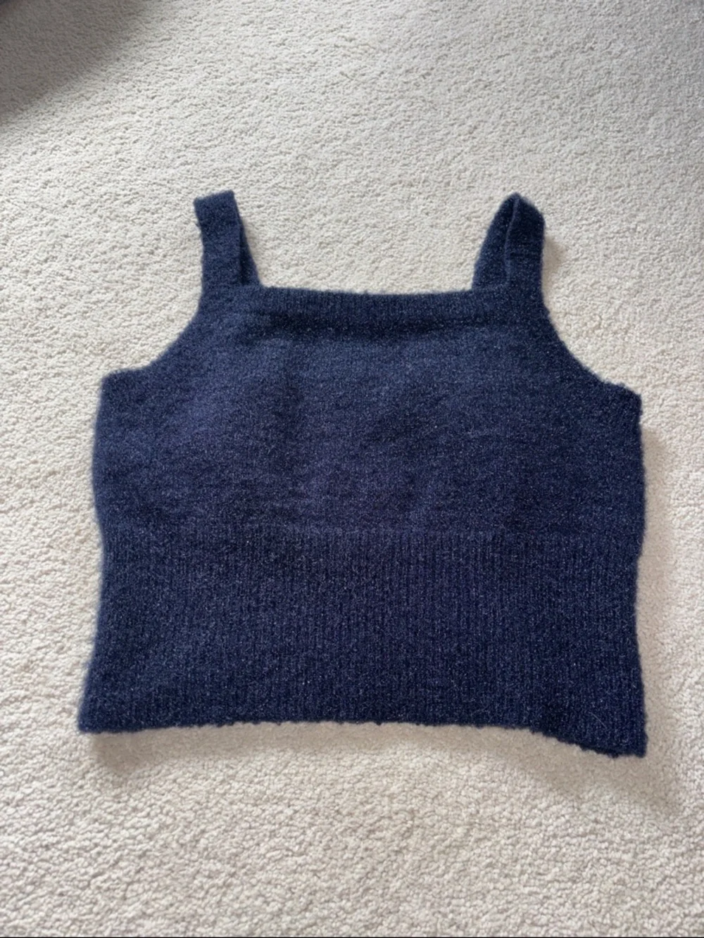 Navy blue knit crop top - Picture 2 of 3